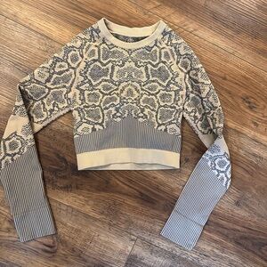 Maxxim Seamless‎ Crop Top With Thumb Holes